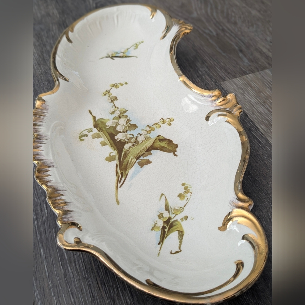 Antique Victorian Porcelain Lily of the Valley Dish Gold Gilt Cherub Mark - Picture 2 of 7